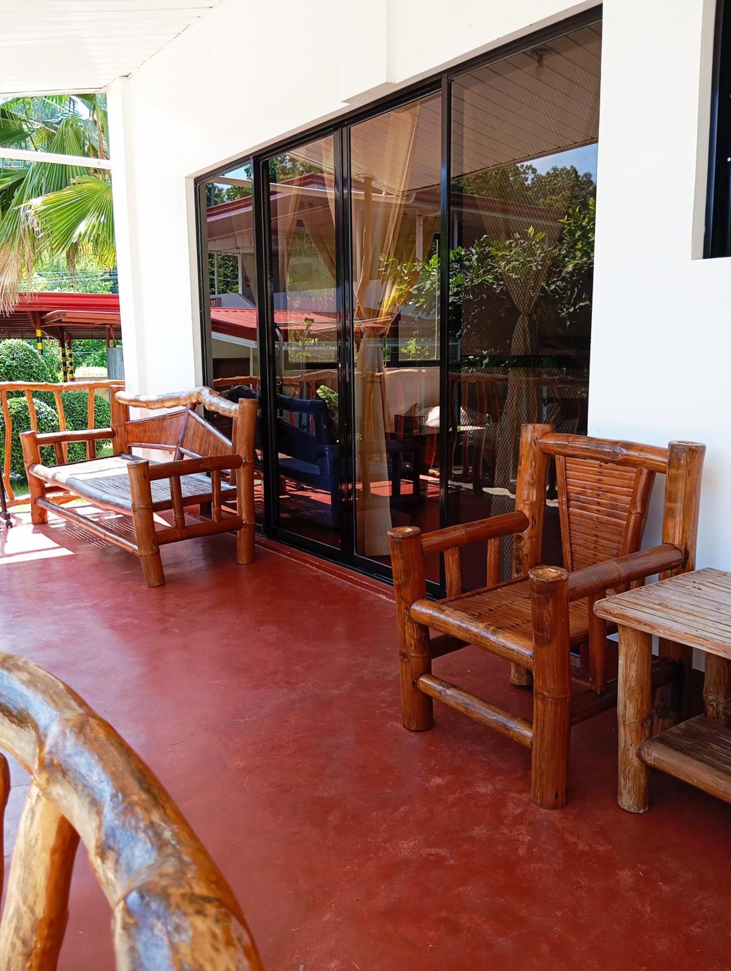 Tongatok Cliff Resort Mambajao Exterior foto